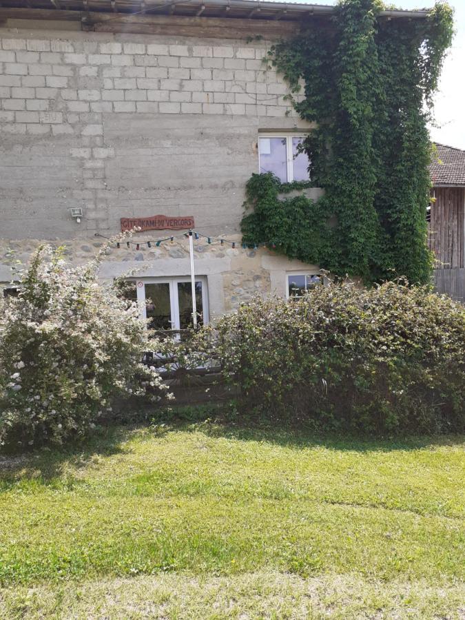 Okami Du Vercors Saint-Laurent-en-Royans Eksteriør billede