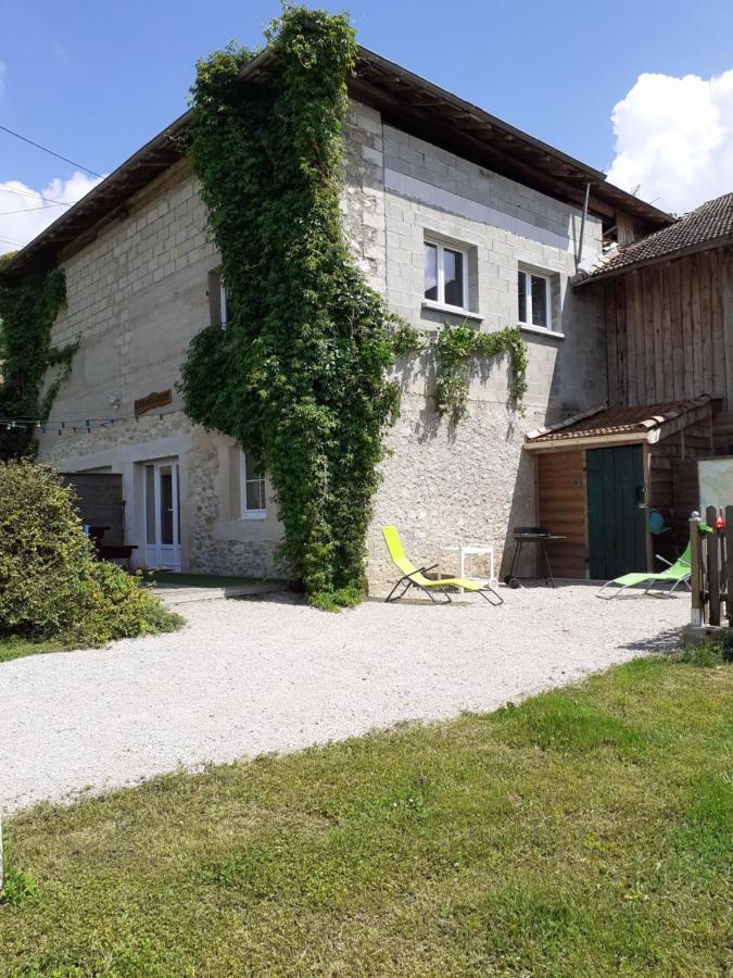 Okami Du Vercors Saint-Laurent-en-Royans Eksteriør billede